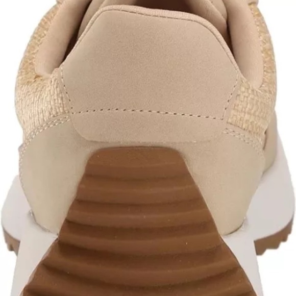 Dolce Vita Bettie Sneaker NEW 8 1/2 - Picture 7 of 8